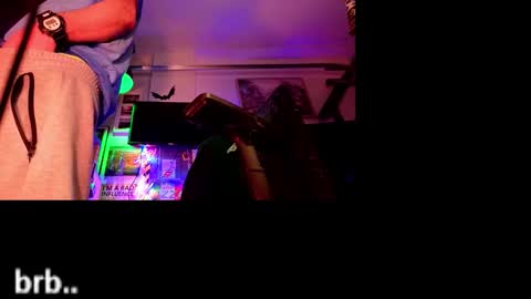 Str8 online show from December 16, 2025, 6:35 pm