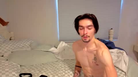 str8whiteboy21 online show from November 20, 2025, 5:23 pm