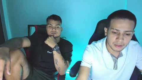 Snapshot of straight_boys_hornys chatting on February 7, 2026, 2:48 am straight_boys_hornys online show from February 7, 2026, 2:48 am