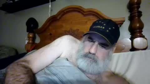 Straightbear4you online show from October 24, 2025, 12:45 pm