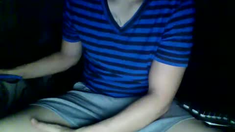 Snapshot of straiker_ chatting on April 8, 2026, 2:11 am striker online show from April 8, 2026, 2:11 am