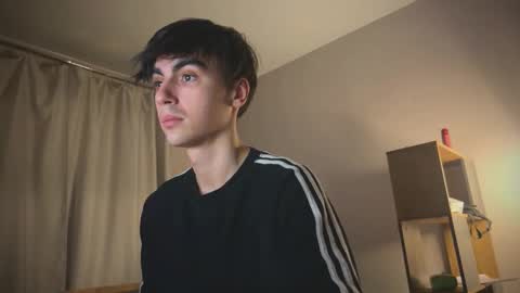 Snapshot of stralght_twinks chatting on February 21, 2026, 10:00 pm Ray online show from February 21, 2026, 10:00 pm