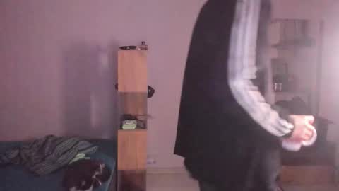 Snapshot of stralght_twinks chatting on March 16, 2026, 5:17 pm Ray online show from March 16, 2026, 5:17 pm
