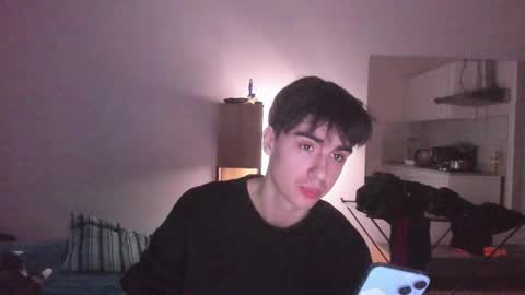 Snapshot of stralght_twinks chatting on March 26, 2026, 4:45 pm Ray online show from March 26, 2026, 4:45 pm