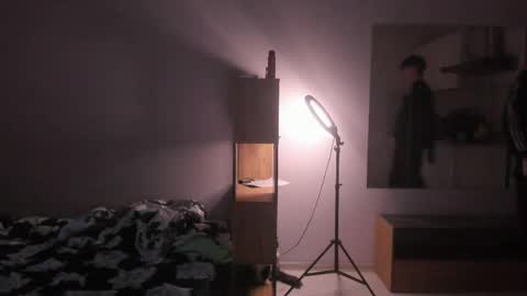 Snapshot of stralght_twinks chatting on April 14, 2026, 5:30 pm Ray online show from April 14, 2026, 5:30 pm