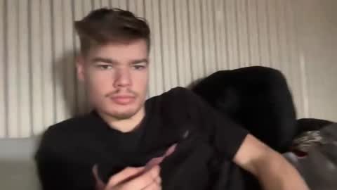 stratman301 online show from February 13, 2025, 3:24 pm