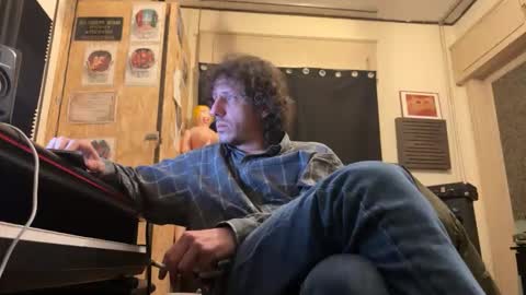 jizzers online show from February 25, 2026, 5:22 pm