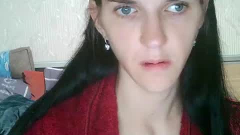 Snapshot of strawberry_storm chatting on September 21, 2025, 4:08 pm Strawberry Storm online show from September 21, 2025, 4:08 pm