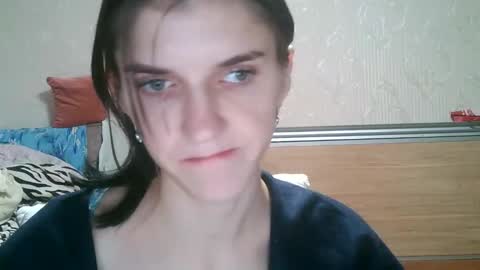 Snapshot of strawberry_storm chatting on November 8, 2025, 1:39 am Strawberry Storm online show from November 8, 2025, 1:39 am