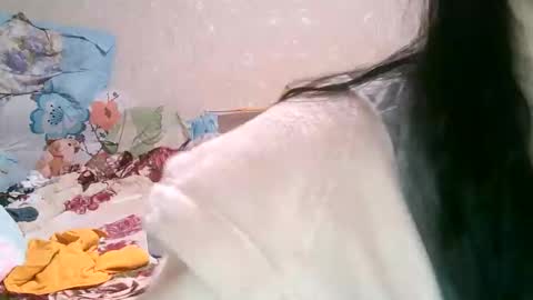 Snapshot of strawberry_storm chatting on April 18, 2026, 8:09 pm Strawberry Storm online show from April 18, 2026, 8:09 pm