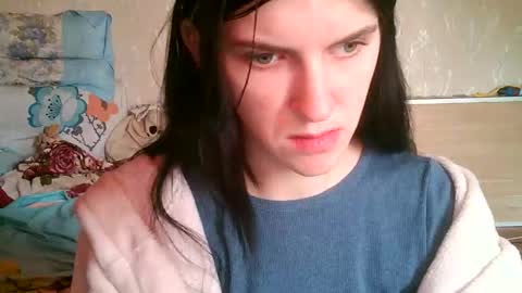 Snapshot of strawberry_storm chatting on April 23, 2026, 12:51 pm Strawberry Storm online show from April 23, 2026, 12:51 pm