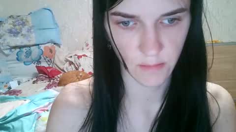 Snapshot of strawberry_storm chatting on May 5, 2026, 9:01 pm Strawberry Storm online show from May 5, 2026, 9:01 pm