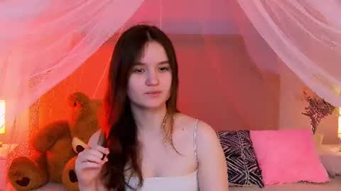 Snapshot of strawbunnybite chatting on June 25, 2026, 2:32 pm Bunny online show from June 25, 2026, 2:32 pm