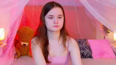 Snapshot of strawbunnybite chatting on July 18, 2026, 2:43 pm Bunny online show from July 18, 2026, 2:43 pm