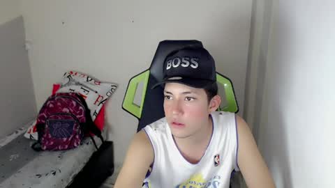 Street online show from April 12, 2026, 7:52 pm