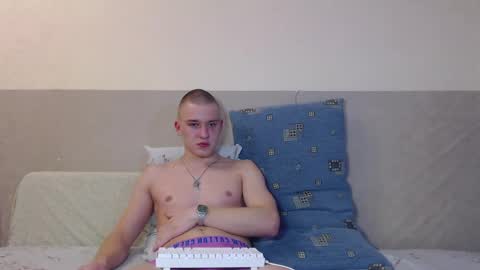 Yan online show from April 10, 2026, 1:33 am