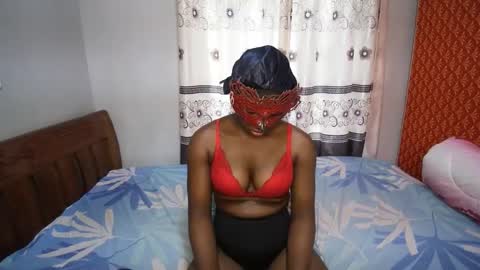 Snapshot of streetlioness chatting on September 15, 2025, 2:28 pm streetlioness online show from September 15, 2025, 2:28 pm