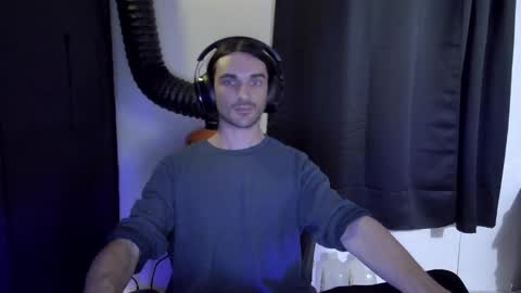 Snapshot of stringgreens777 chatting on January 14, 2026, 1:17 pm stringgreens777 online show from January 14, 2026, 1:17 pm