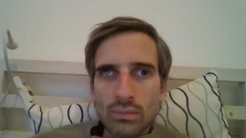 Snapshot of stroke1 chatting on December 23, 2025, 7:39 am stroke1 online show from December 23, 2025, 7:39 am