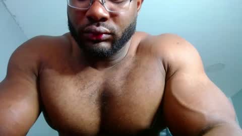 Snapshot of strong_george1 chatting on December 14, 2024, 7:25 pm strong_george1 online show from December 14, 2024, 7:25 pm