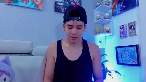 strong_rock69 online show from June 18, 2026, 4:33 pm