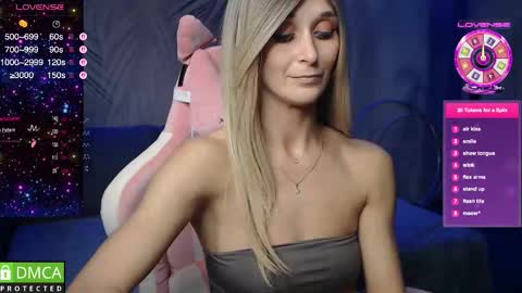 Snapshot of strongalice chatting on October 14, 2025, 10:21 pm The best athletic body on the site online show from October 14, 2025, 10:21 pm