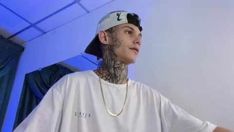 stuart_boy_ online show from February 19, 2025, 3:06 am
