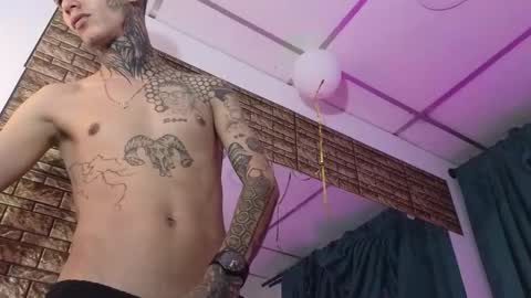 stuart_boy_ online show from October 10, 2025, 4:11 am