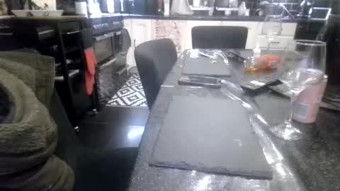 Snapshot of stud_1975 chatting on January 19, 2026, 12:03 am stud_1975 online show from January 19, 2026, 12:03 am