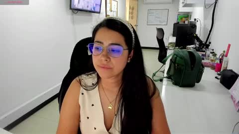 Snapshot of studcb_ chatting on May 26, 2026, 9:22 pm studcb_ online show from May 26, 2026, 9:22 pm