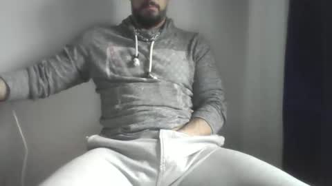 Snapshot of studdotcom chatting on January 16, 2026, 10:19 am Ero online show from January 16, 2026, 10:19 am