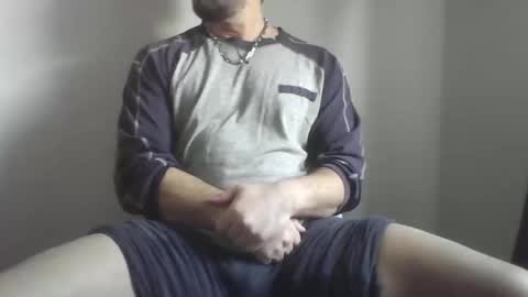 Snapshot of studdotcom chatting on February 23, 2026, 11:07 am Ero online show from February 23, 2026, 11:07 am