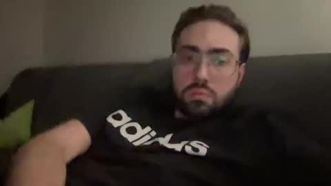 27yo student online show from September 22, 2025, 9:28 pm