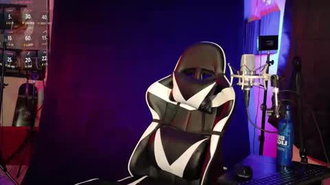 Ryan Long online show from April 17, 2026, 2:47 am