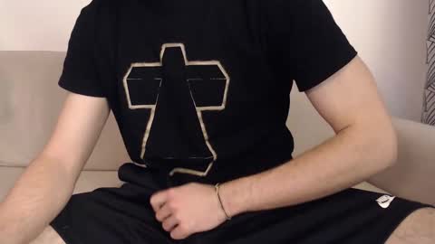 Stud From Paris online show from February 12, 2025, 2:43 pm