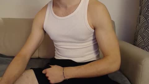 Stud From Paris online show from April 4, 2026, 8:50 pm