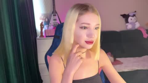 stuffy_ri online show from December 23, 2024, 8:33 am