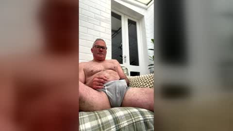 Snapshot of stumpyj2266 chatting on April 29, 2026, 5:33 am stumpyj2266 online show from April 29, 2026, 5:33 am