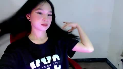 Snapshot of stunning_floriexx chatting on May 10, 2026, 9:14 am IM FLORIE online show from May 10, 2026, 9:14 am