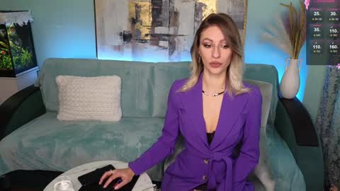 Snapshot of su4e4ka555 chatting on January 14, 2025, 9:56 am Su4e4ka555 online show from January 14, 2025, 9:56 am
