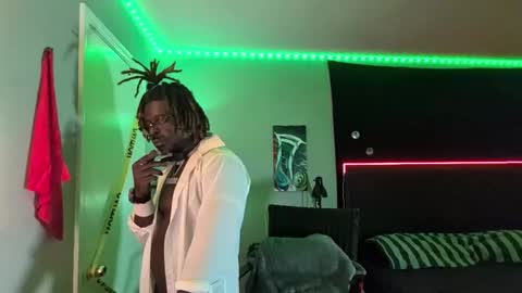 Snapshot of suavechocolatecity chatting on November 8, 2025, 11:43 am Hot Chocolate online show from November 8, 2025, 11:43 am