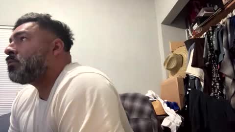 suavecito67 online show from October 21, 2025, 2:34 am