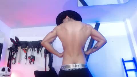 subarashi_ishi69 online show from October 7, 2025, 7:11 pm