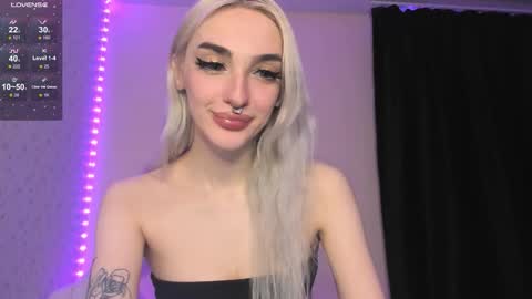 Chloe online show from December 4, 2025, 4:05 pm