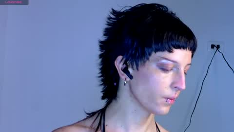 Angel  online show from April 20, 2026, 4:37 am