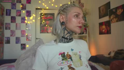 succubus_66 online show from January 19, 2025, 9:01 am