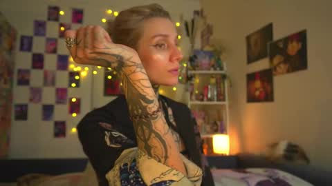 succubus_66 online show from March 2, 2025, 1:16 pm