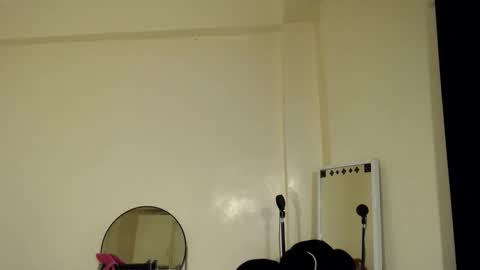 Snapshot of suckablechick chatting on December 2, 2024, 2:53 am Marry online show from December 2, 2024, 2:53 am