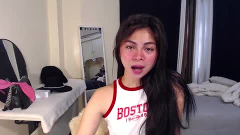 Snapshot of suckablechick chatting on December 5, 2024, 5:04 am Marry online show from December 5, 2024, 5:04 am