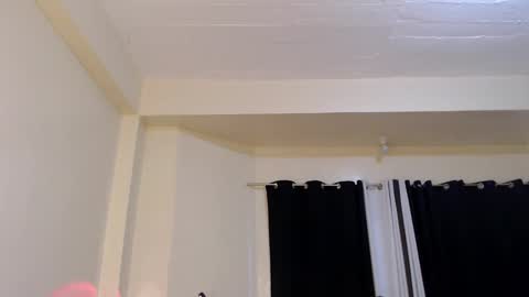 Snapshot of suckablechick chatting on December 17, 2024, 3:50 am Marry online show from December 17, 2024, 3:50 am